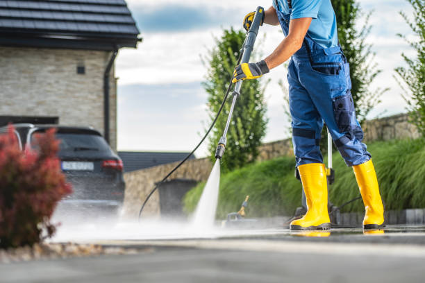 Best Commercial Pressure Washing  in Cashton, WI